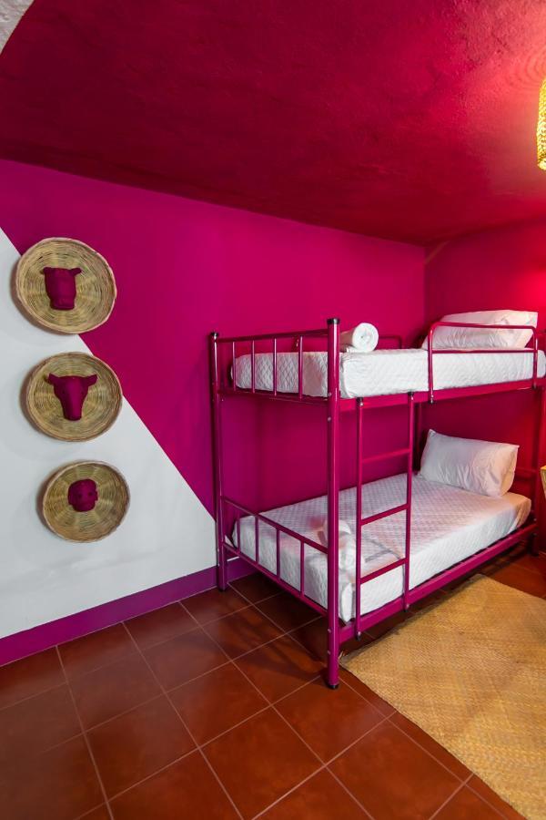 Why Not Hotel Antigua Exteriör bild